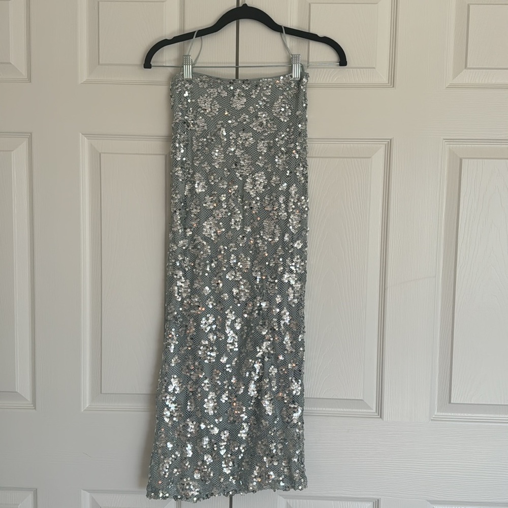 Zara Midi Skirt Size Small